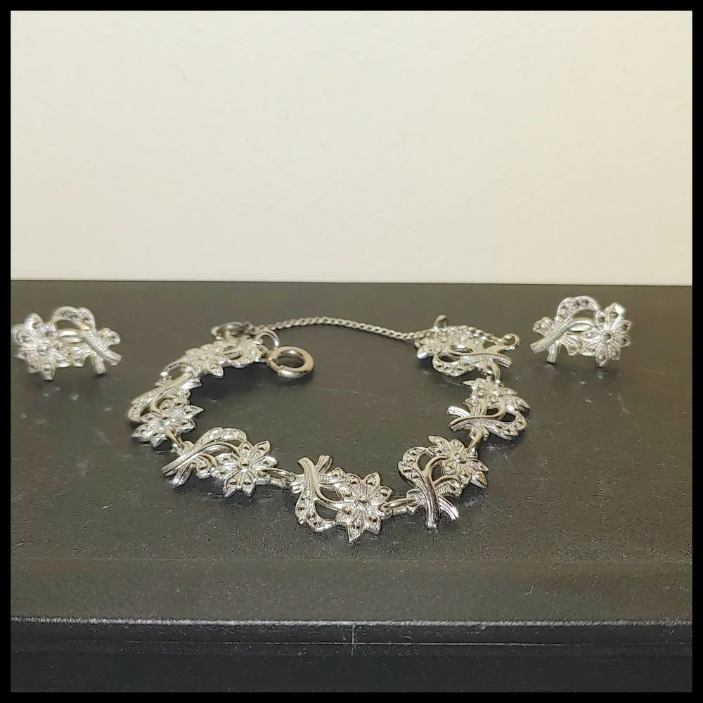 Vintage Sterling Bracelet and Earring Set - Picture 2 of 9
